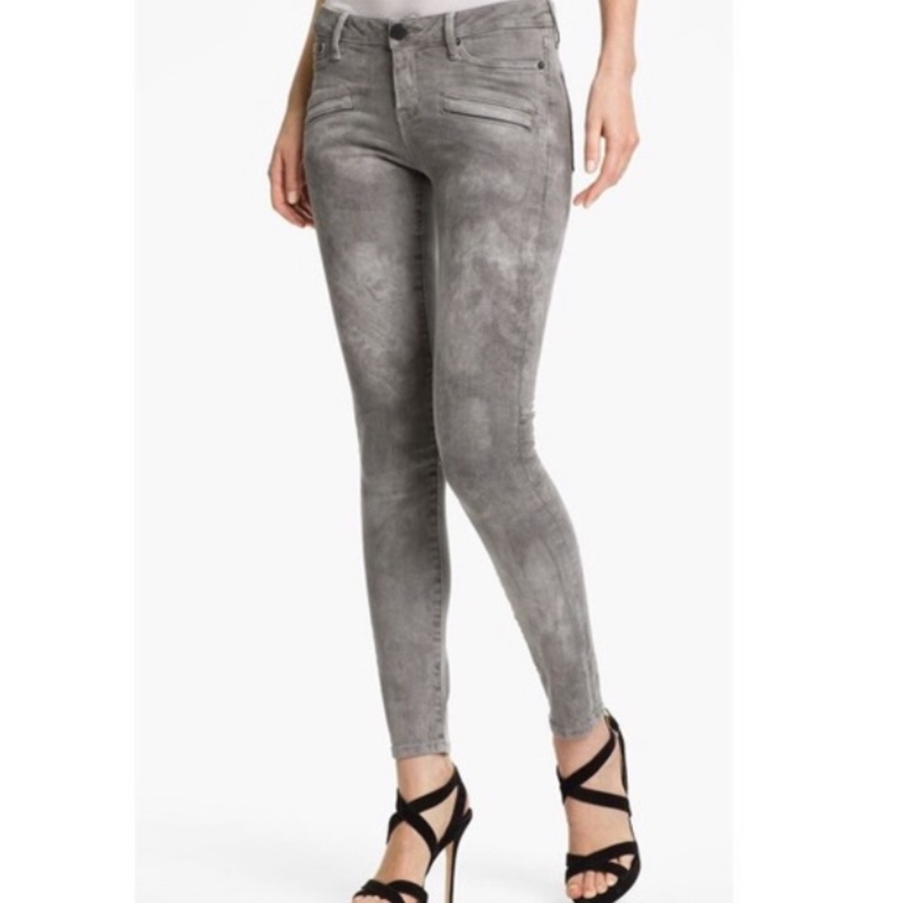 NWOT VINCE MARBLED LASER WASH SKINNY JEANS WITH WELT POCKETS AND SEAMING DETAIL